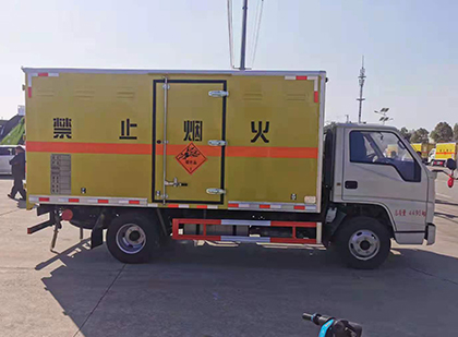 宁化爆破器材运输车工人安全操作规范与智能技术保障